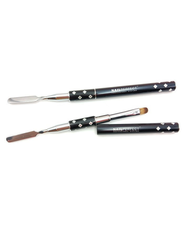 Professioneller Pinsel und Spachtel
