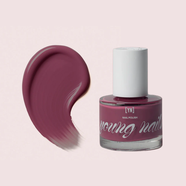 Young Nails Caption - v2 / Nail Polish