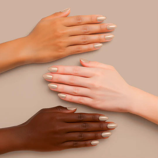 YN Gel Polish Soft Landing 15ml (pre-order)