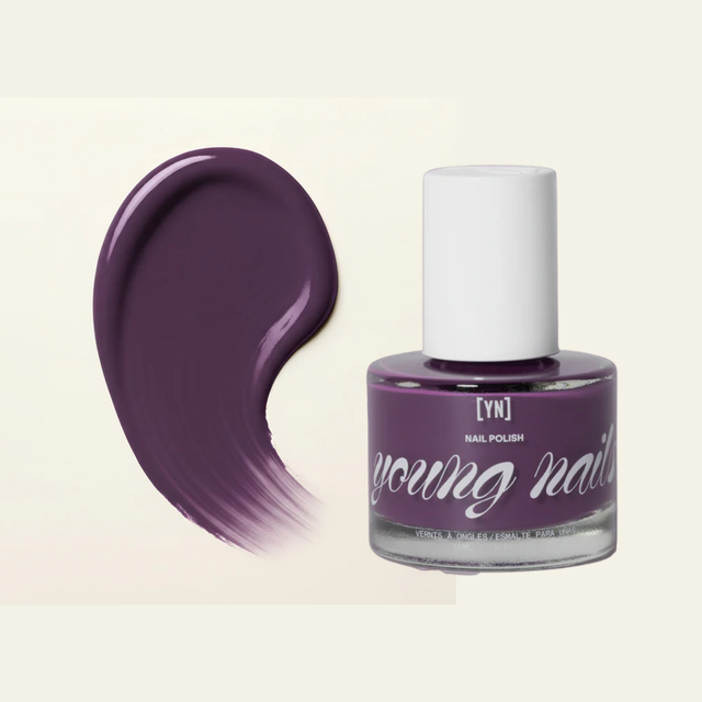 Young Nails Caption - v2 / Nail Polish