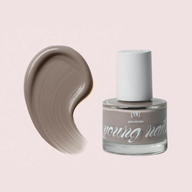 Young Nails Caption - v2 / Nail Polish