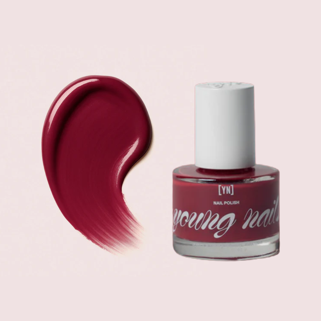 Young Nails Caption - v2 / Nail Polish