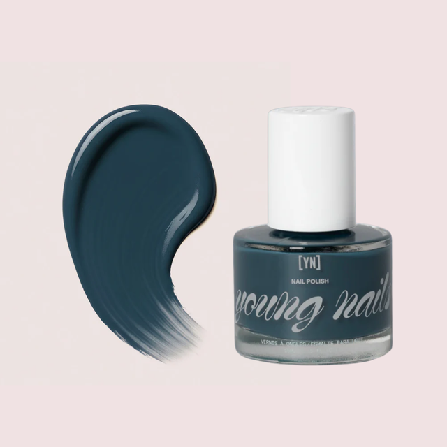 Young Nails Caption - v2 / Nail Polish