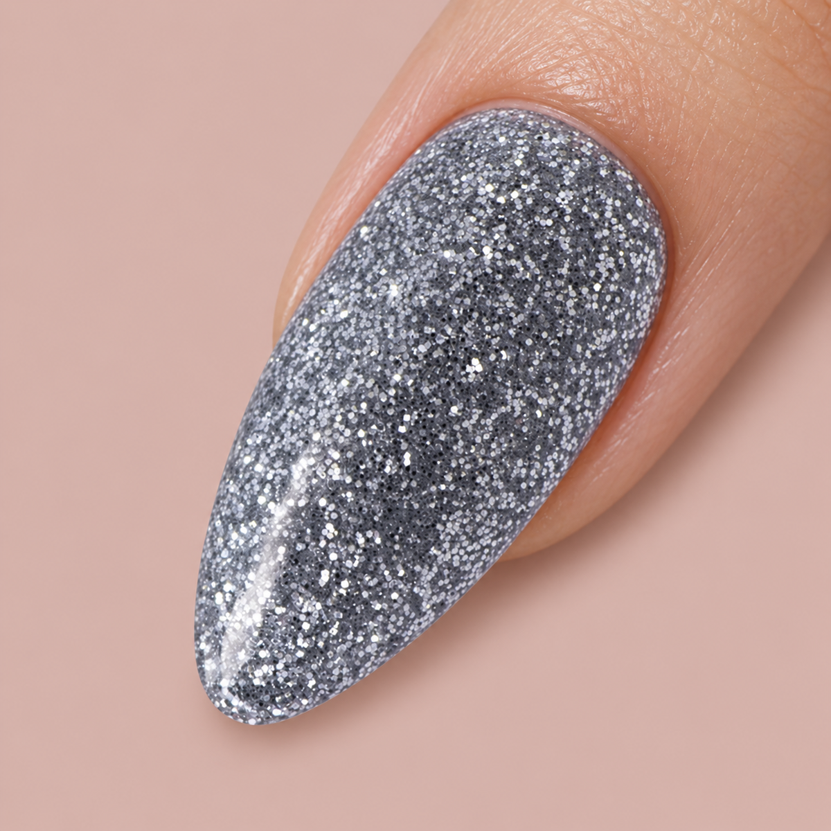 Young Nails SlickPour – North Star